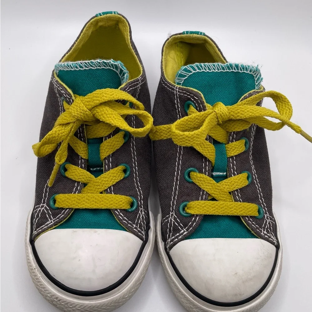 Converse All Star Gray Green Boys/Girls Size 10 Shoes Low Top Chucks EUC